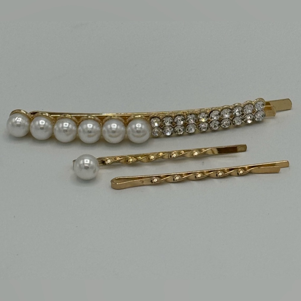 3 PIECE PEARL HAIR CLIP SET